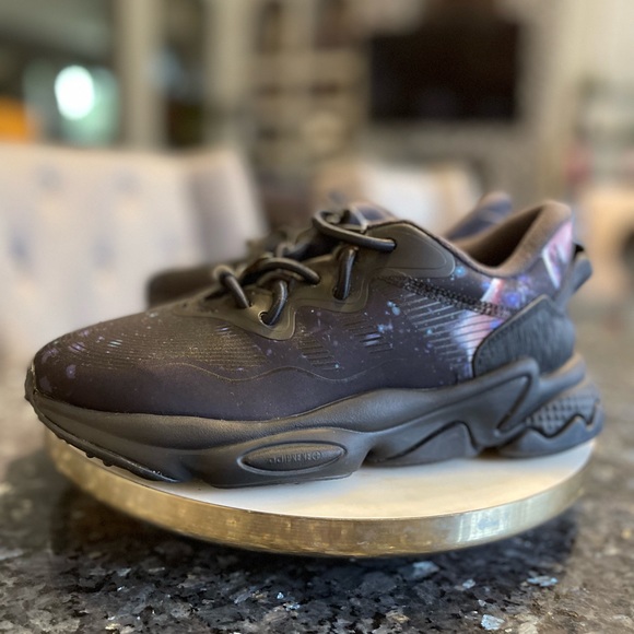 NWT Adidas Ozweego Ozwg Galaxy Black NASA Dupont Kevlar Men's GZ8405 - Picture 4 of 6